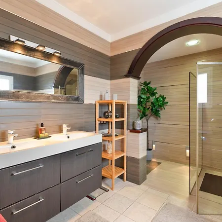 Calima Deluxe Con Piscina *